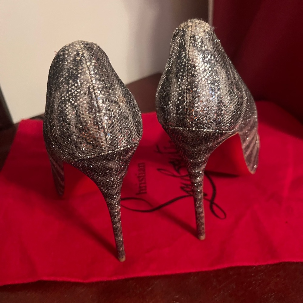 Christian Louboutin worn wants size 8 excellent shape